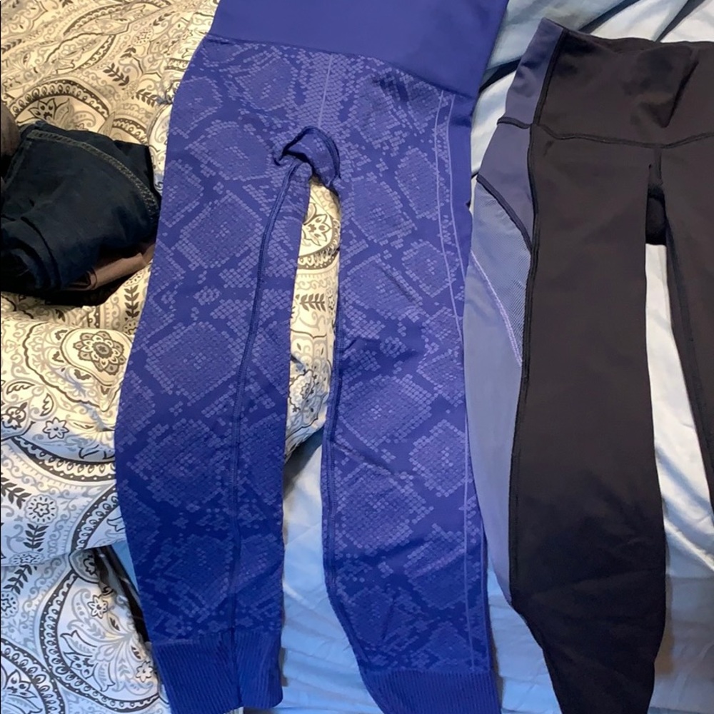 Lulu lemon royal blue snake print pant